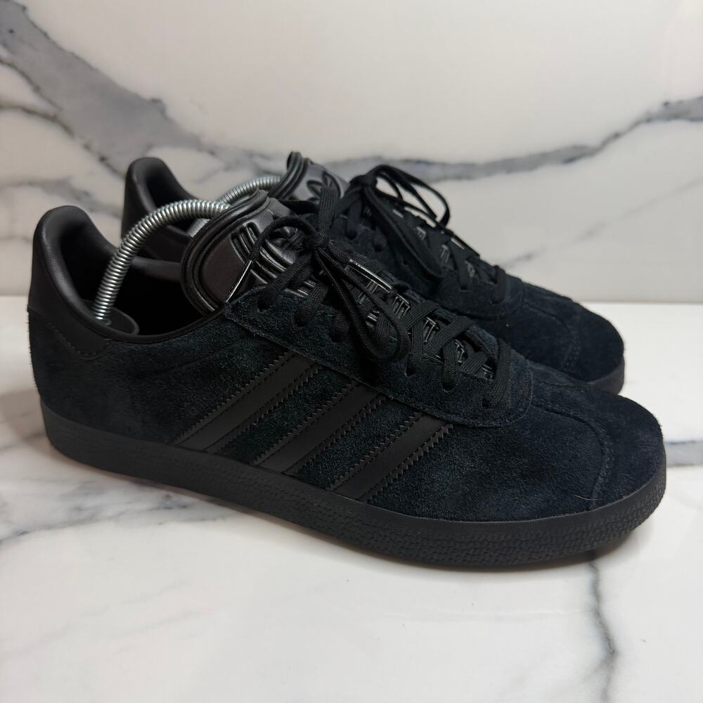 Adidas Originals Gazelle Triple Black Suede Sneakers M Sz8 W Sz9 Classic EUC